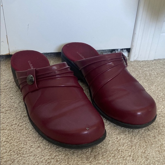 Croft And Barrow Size 8 Burgundy Slip-On Clogs - Picture 3 of 10